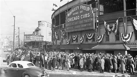 Capacity Wrigley Field History - Mia Celinka