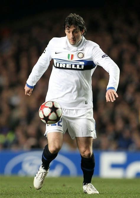 Diego Milito Inter Milan | Squadra di calcio, Giocatori di calcio ...