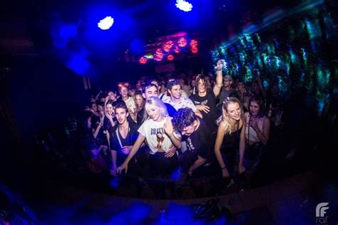 Best of Prague Nightlife - How to Party in Prague at Night