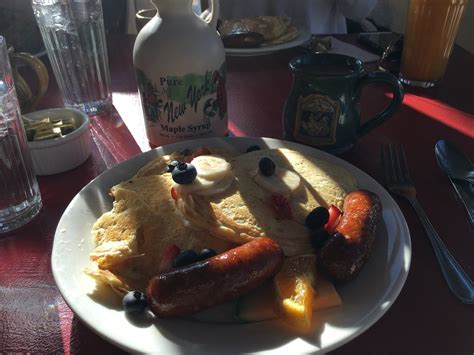 Catskill Mountain Country Store & Restaurant in Tannersville, New York - Kid-friendly ...