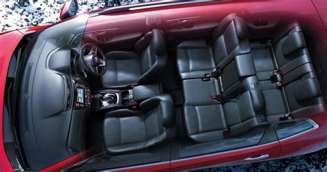 New Nissan X-Trail Interior picture, Inside view photo and Seats image 2