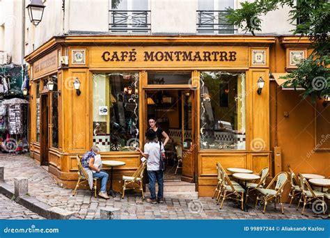 Charming Cafe Montmartre on Montmartre Hill. Paris, France Editorial ...