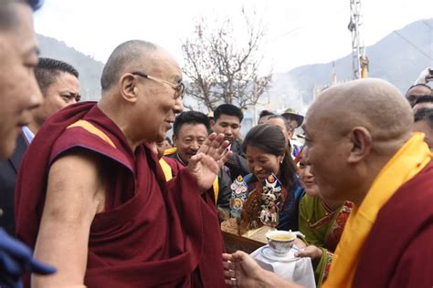 His Holiness the Dalai Lama Arrives In Tawang To A Rousing Welcome - Central Tibetan Administration