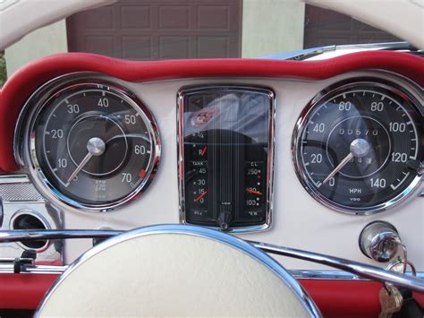 1966 MBZ 230SL Interior | Classic sports cars, Mercedes benz, Benz