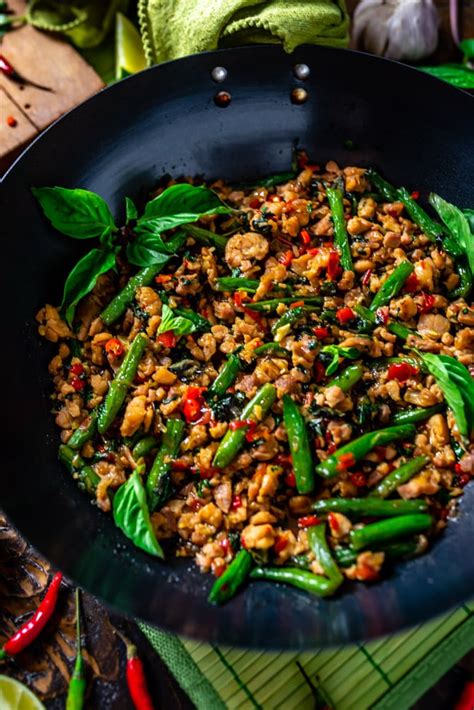 15 Minute Thai Basil Chicken - Host The Toast