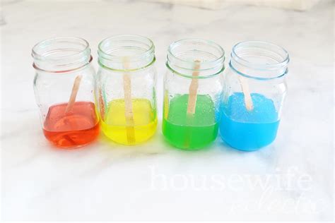 Rainbow in a Jar Science Experiment - Housewife Eclectic