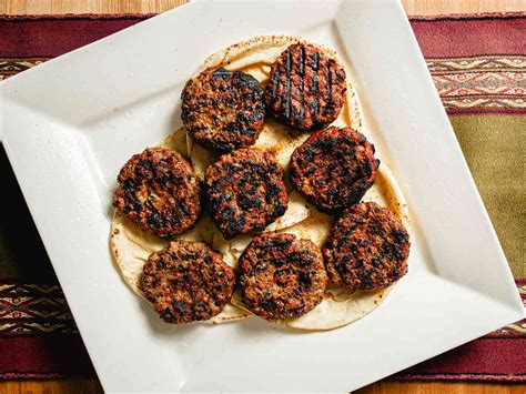 Losh Kebabs (Armenian Grilled Meat Patties) - Hi 2 Web Blog