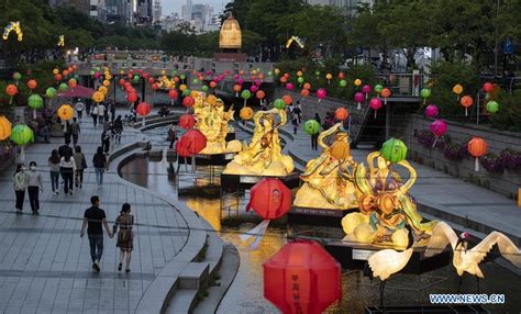 People visit traditional lantern festival in Seoul, S. Korea - Xinhua ...