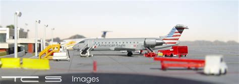 * Gemini Jets, American Eagle CRJ-200, up close... - DA.C