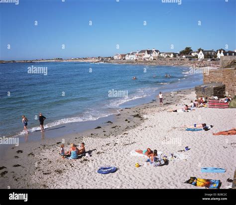 Cobo Bay Guernsey Channel Islands Stock Photo - Alamy