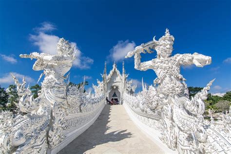 Visiter le Wat Rong Khun, l'immanquable temple blanc de Chiang Rai