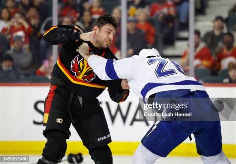 Milan Lucic Fight Photos and Premium High Res Pictures - Getty Images