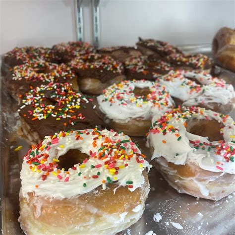 Jeff's Donuts (Fern Creek) in Louisville (Photos, Menu, Reviews & Ratings)