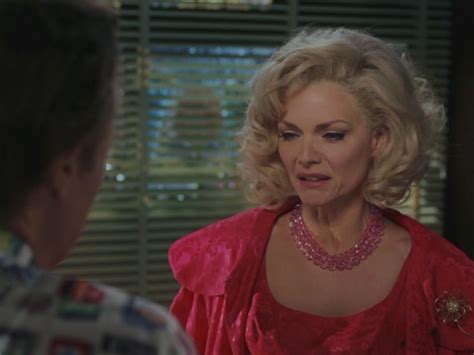 Michelle Pfeiffer in "Hairspray" - Michelle Pfeiffer Image (26406209 ...