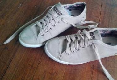 World Balance sneakers shoes - Used Philippines