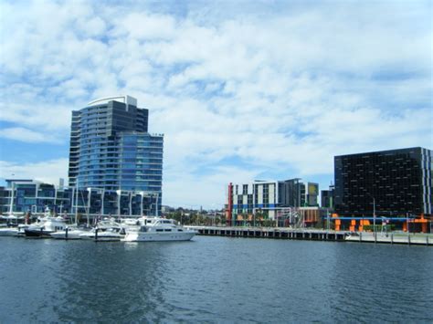 Walk Walk Melbourne: Docklands