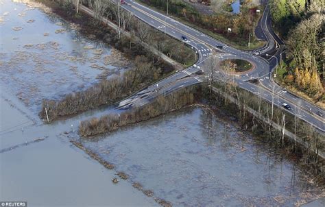 Washington state flooding revealed in dramatic aerial photographs ...