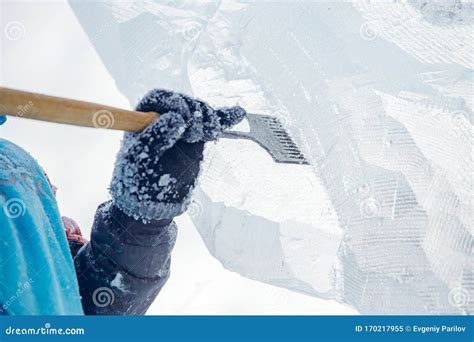 Ice Sculpture Carving Man Use Chisel Cut Frozen Winter Stock Image - Image of shavings, electro ...