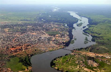 Nile River facts, location, source, map, animals, and ancient history.