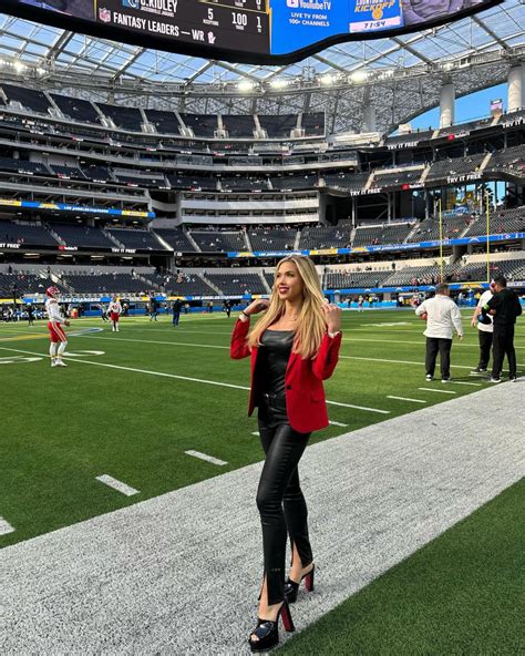 Gracie Hunt wows in figure-hugging leather top and matching pants as NFL fans say 'LA looks ...