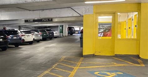 Organization looking into ways to provide free parking in Downtown Pittsburgh - CBS Pittsburgh