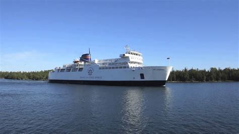 ferry between Manitoulin Island and Tobermory departing South Baymouth - YouTube