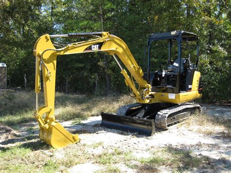 CAT 303.5 MINI HYDRAULIC EXCAVATOR