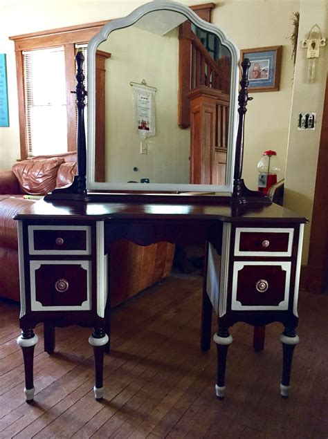 Antique vanity w/mirror | Antique vanity, Vanity, Home decor