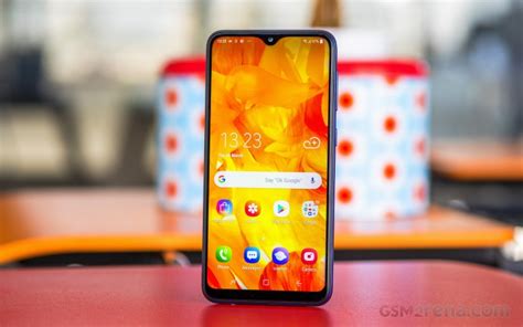 Samsung Galaxy M10 review - GSMArena.com tests