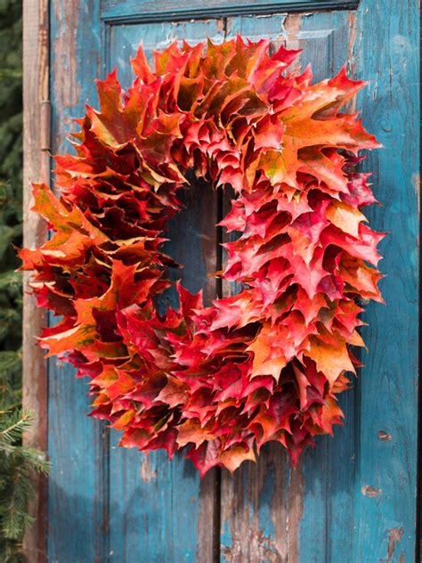 Autumn Leaf Wreath Ideas: How To Make An Autumn Leaf Wreath