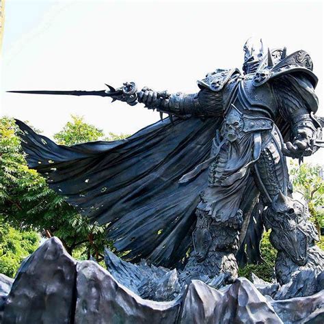 Arthas Lich King statue