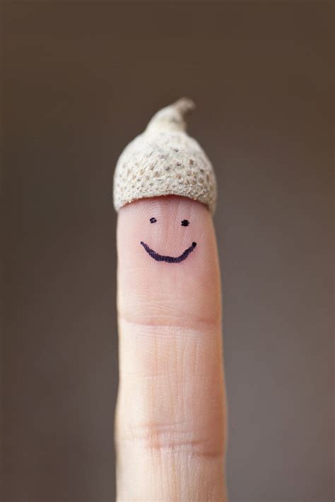 Cute faces drawn on fingers. 'Nuff said. Finger Fun, Finger Plays ...