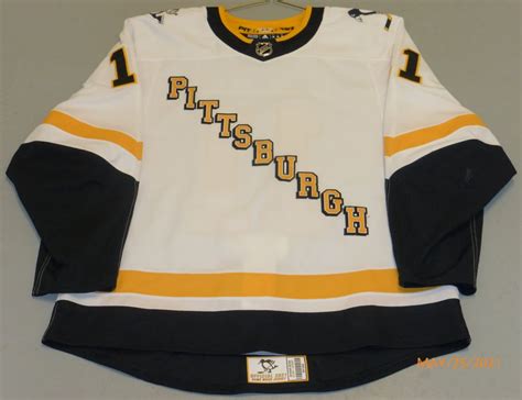 2020-21 Pittsburgh Penguins Reverse Retro Jerseys - PENGUINSCHRONICLES.COM