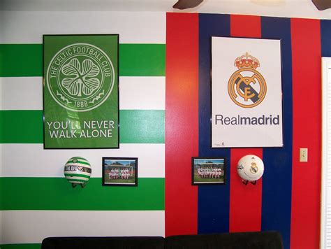 Soccer Bedroom Wall | Jake likes Real Madrid. Adam likes Cel… | Flickr