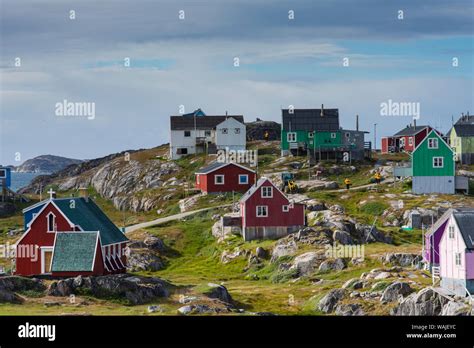 Greenland. Itilleq. Colorful houses dot the hillside Stock Photo - Alamy