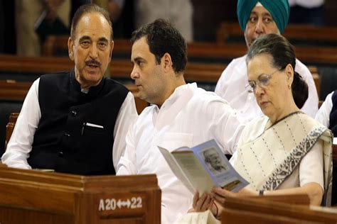 Ghulam Nabi Azad quits Congress; blames Rahul for resignation