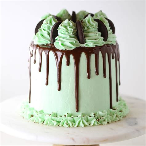 Girl Scout Thin Mint Cake - Mom Loves Baking