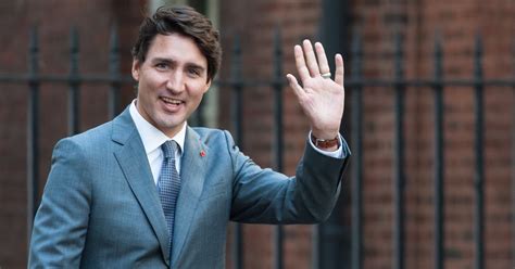 Justin Trudeau makes ban of conversion therapy a 'top priority'