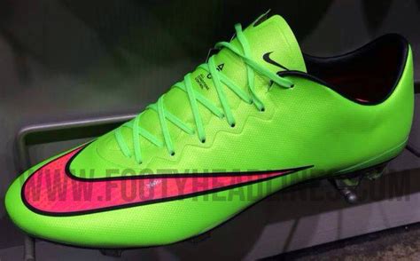 Green Nike Mercurial Superfly IV Cristiano Ronaldo 2014 Boot - Footy ...