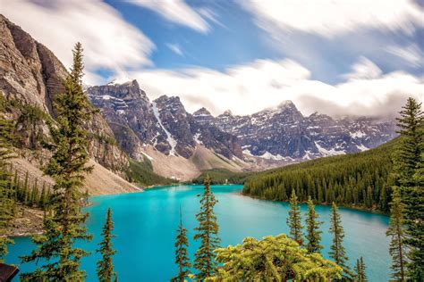 Moraine Lake, Banff National Park, Long Exposure. [6000x4000] [OC] : r ...