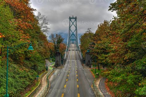 Lions Gate Bridge - Vancouver, Canada 15905912 Stock Photo at Vecteezy