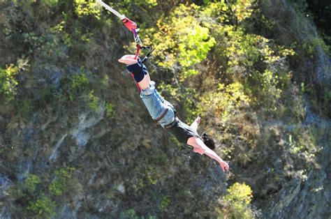 The 7 Best Bungee Jumping Locations In the World | Adventure activities, Bungee jumping, Top ...