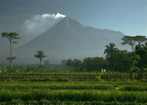 Gunung Merapi: Mystical, Beautiful and Deadly Volcano Mountain