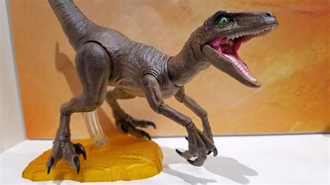 ‘Jurassic World Amber Collection’ by Mattel Revealed at SDCC – GameStop Exclusive – Available ...