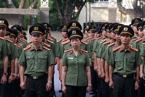 [Photos] Vietnam’s Police Officers Get Flashy New Uniforms - Saigoneer