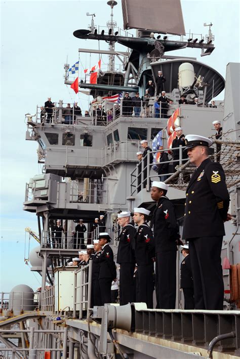 USS Bataan returns from deployment | Multimedia | militarynews.com