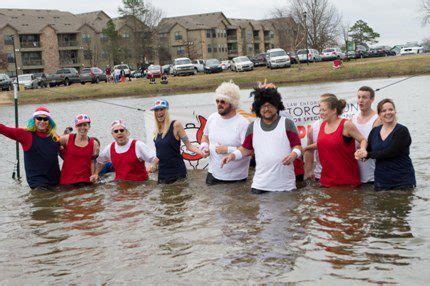 501 Life Magazine | Polar Plunge at Maumelle