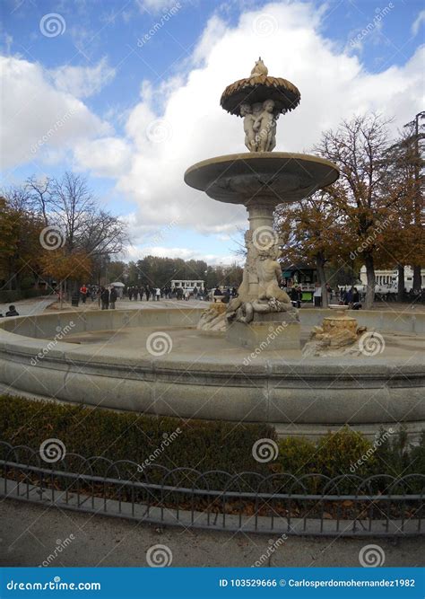 Fountain in Retiro Park in Madrid Spain during a Trip with Friends ...