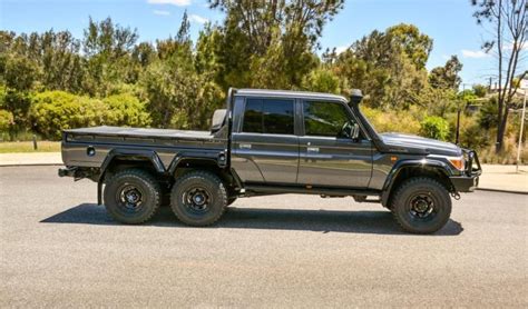 2019 Toyota Land Cruiser 6x6 Will Dominate the Outback and Easily Haul a Load - autoevolution