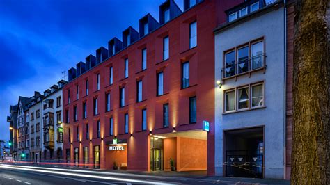 Ibis Hotel Bad Reichenhall - crelandoeierfarbenpulverde